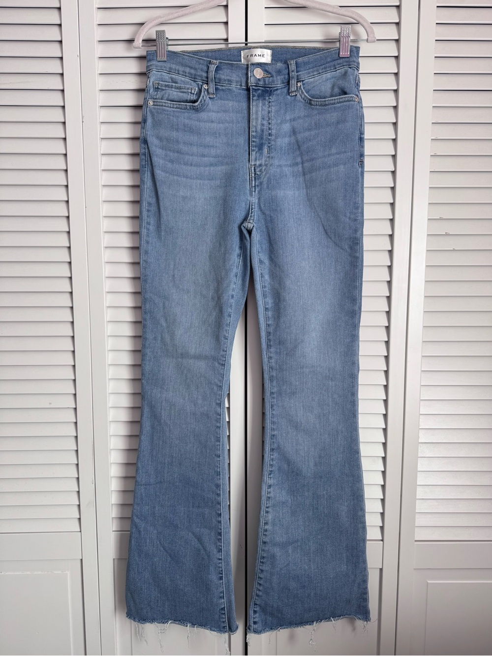 FRAME Raw Hem Flare Jeans Blue Light Wash Stretchy Size 28
